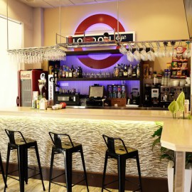 Resultado de imagen de decoracion de cafeterias