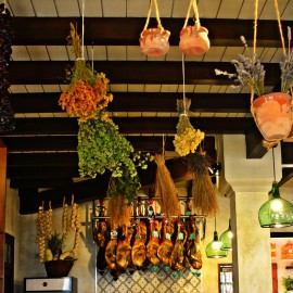 Resultado de imagen de decoracion de restaurantes rusticos
