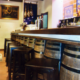 Resultado de imagen de decoracion de restaurantes rustico